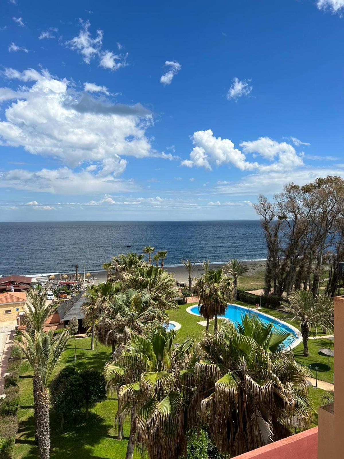 Cn-340 Suites Estepona Exteriér fotografie