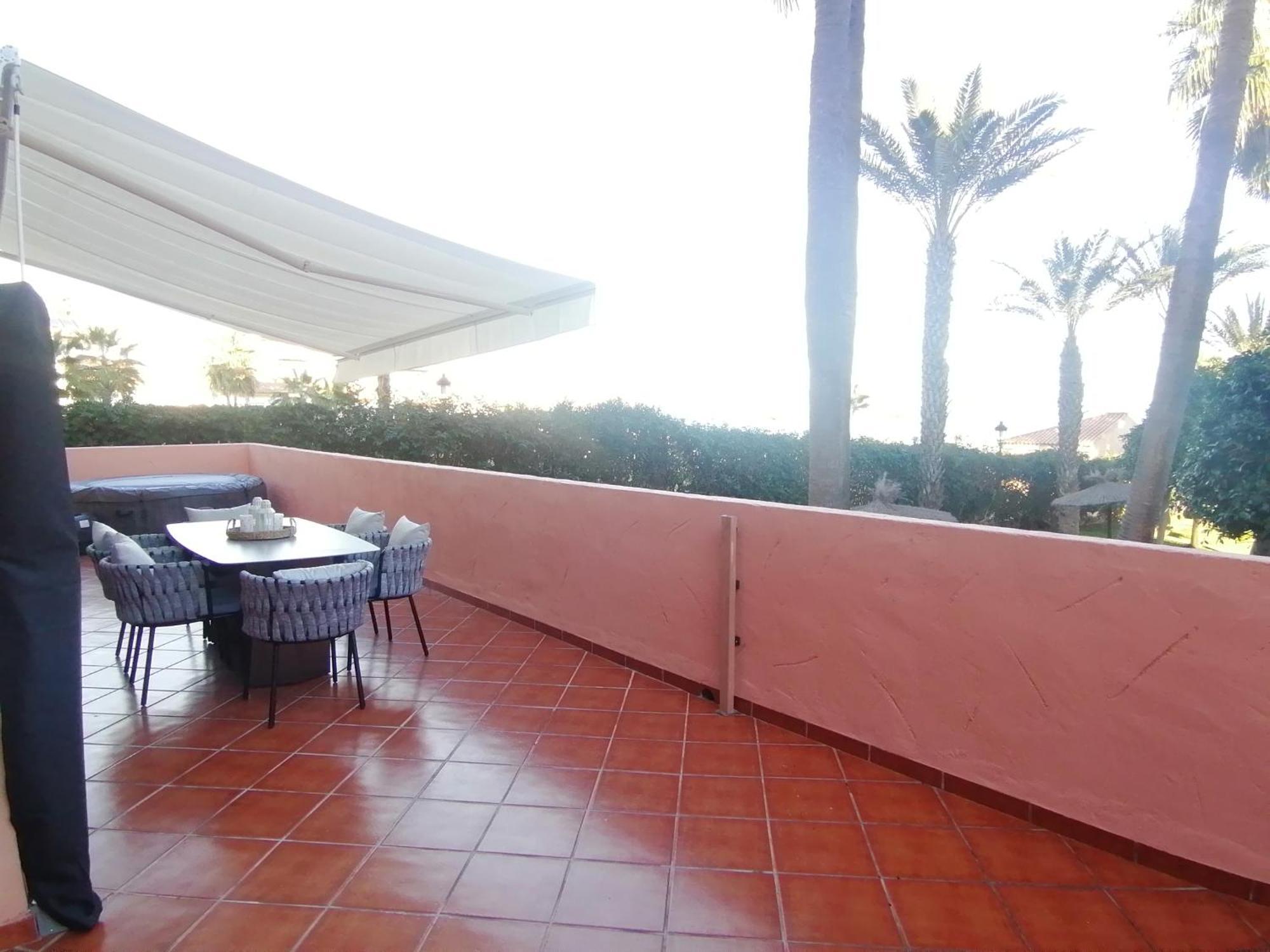 Cn-340 Suites Estepona Pokoj fotografie