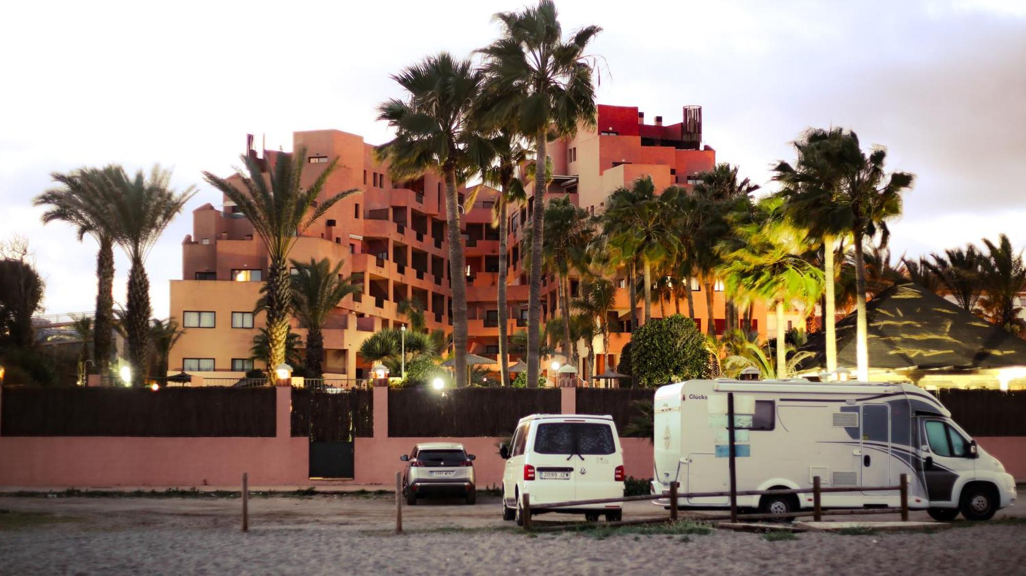 Cn-340 Suites Estepona Exteriér fotografie