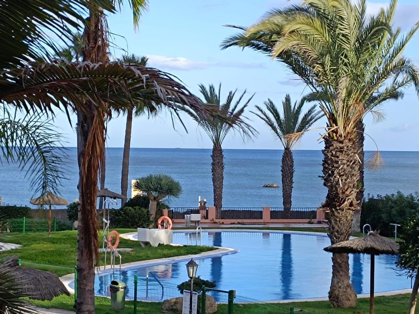 Cn-340 Suites Estepona Exteriér fotografie